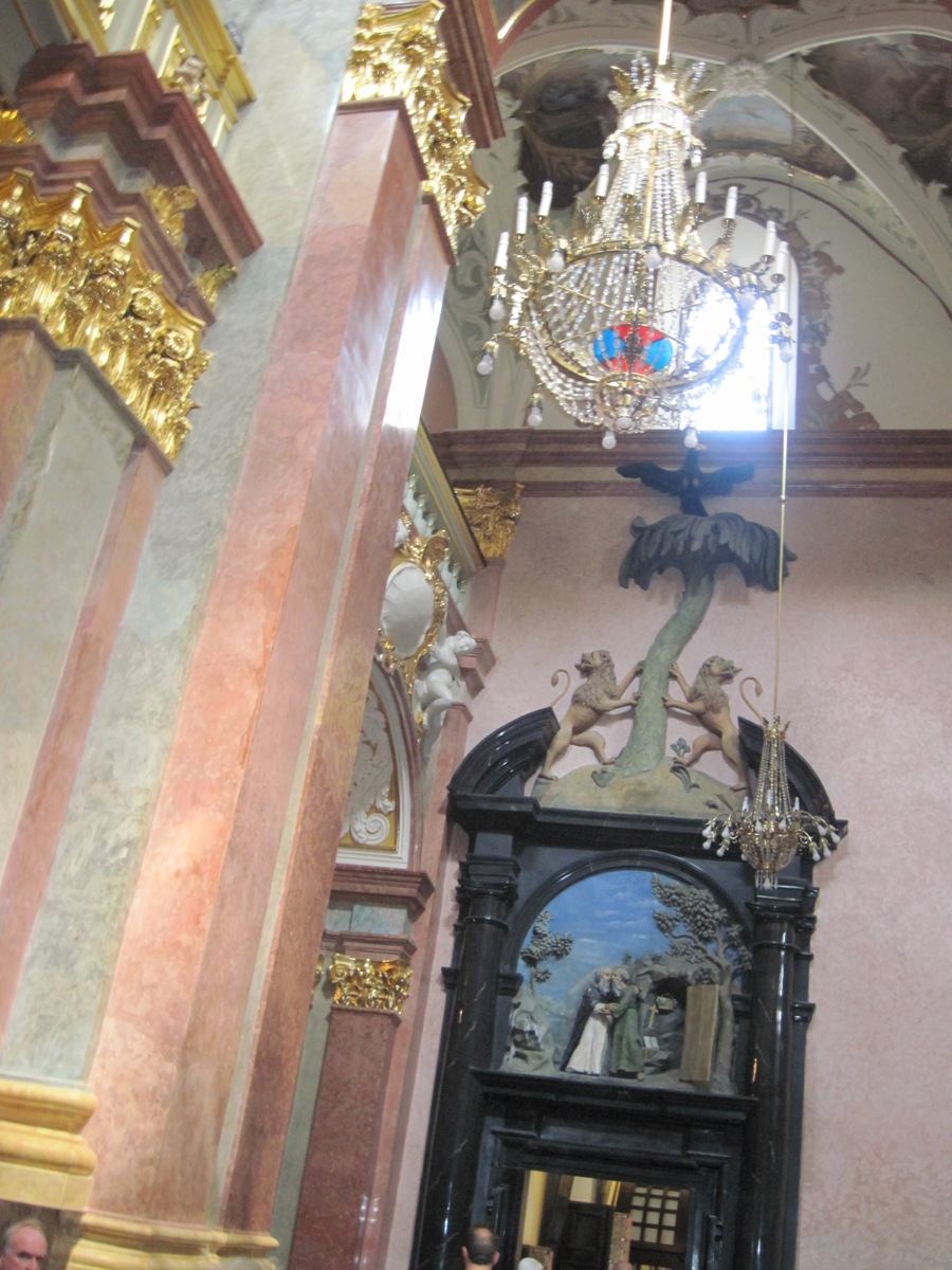 12-Czestochowa-un particolare della basilica